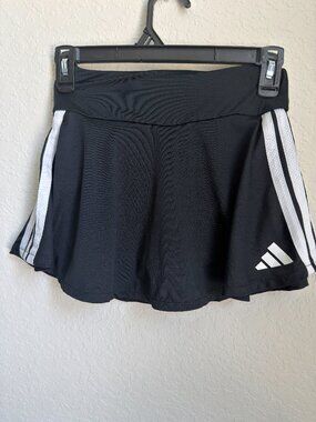 Adidas Black Athletic Skort Skirt Built-In Shorts Women's Medium 10/12.  (C)